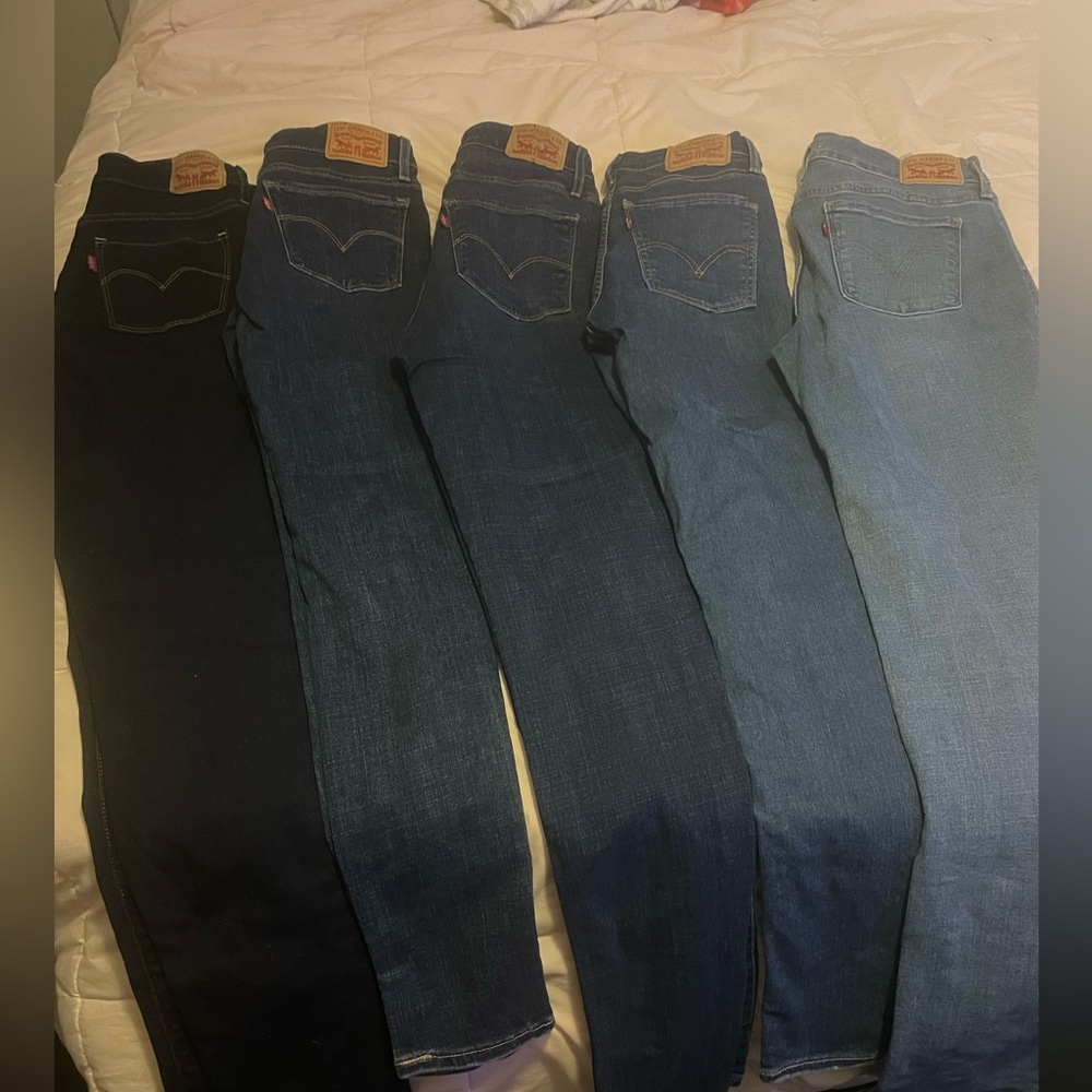 Women’s Levi Jeans. Size 26/28/30 $20 per pair or we can bundle!